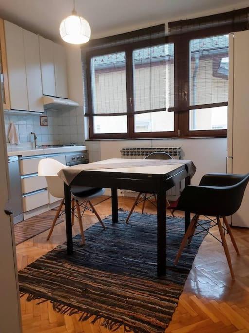 Apartment Spacious Near Bascarsija - Free Parking